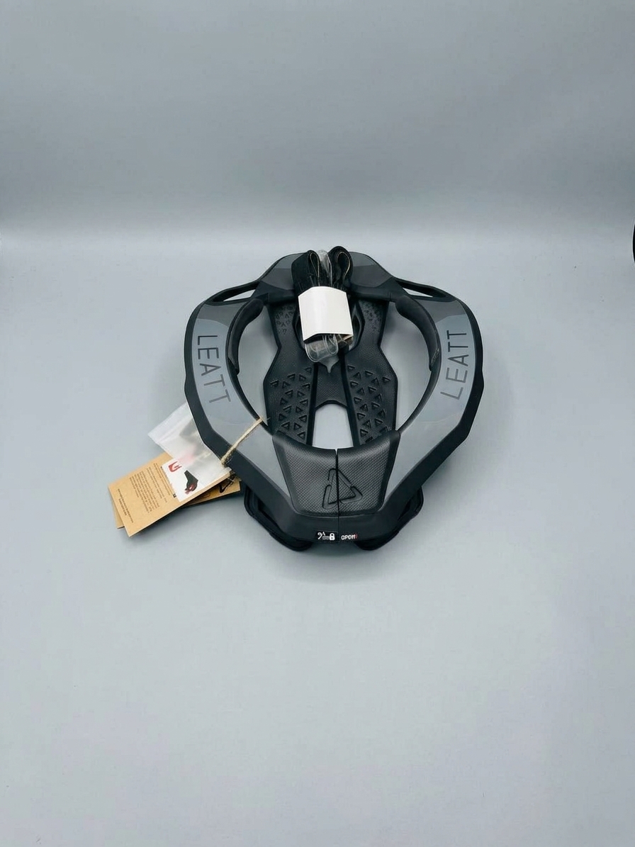 NECK BRACE LEATT 4.5